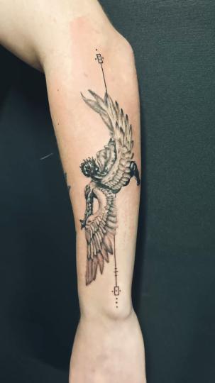 Icarus forearm piece